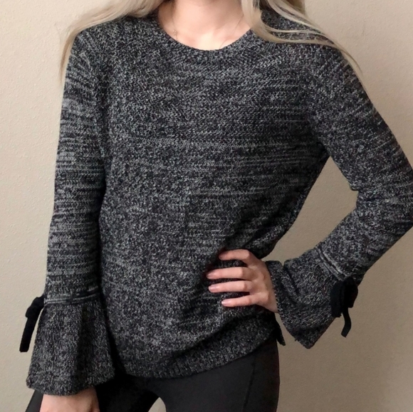 LOFT Sweaters - Loft Bow Statement Sleeve Sweater Cotton Round Neck Marled Black Knit Large